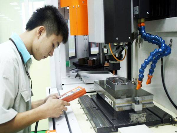 75 percent of enterprise machines use lagging technology